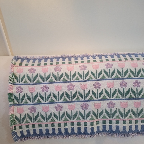 Floral table runner with picket fence detail cotton with fringe blue/pink - Picture 12 of 12